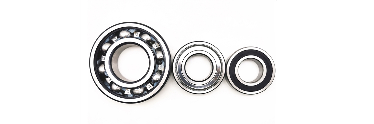 Deep groove ball bearings for low-noise rotation